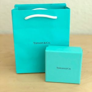 Tiffany gift bag & gift box